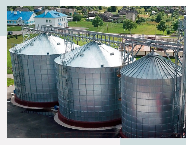 Металлические силосы в прохладном